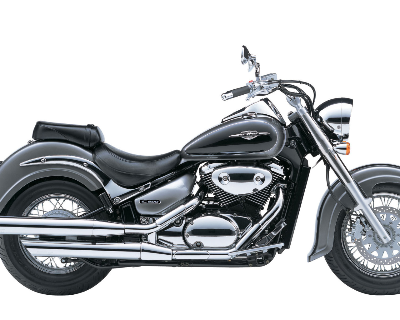 Новый надежный мотоцикл Suzuki Intruder C800C