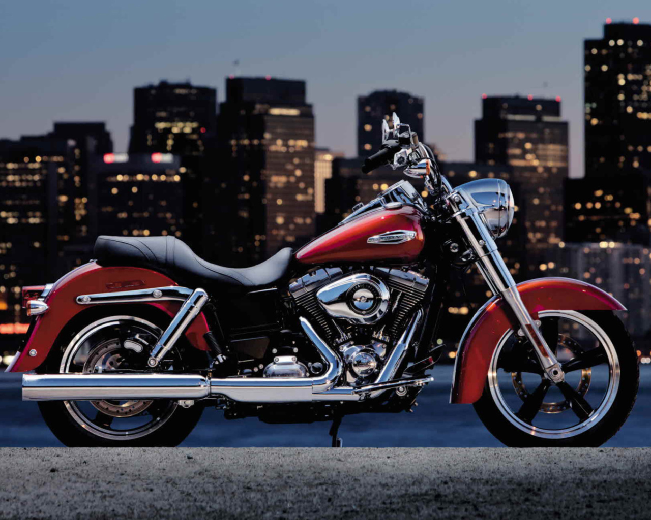 Новый надежный мотоцикл Harley-Davidson Dyna Switchback