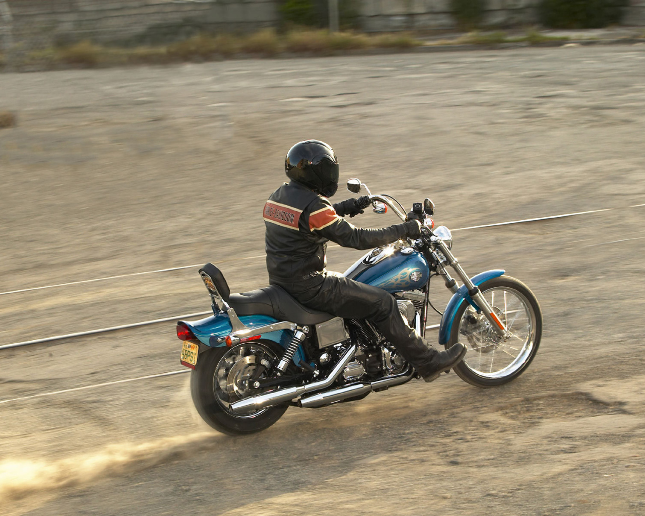 Новый надежный мотоцикл Harley-Davidson Dyna Switchback