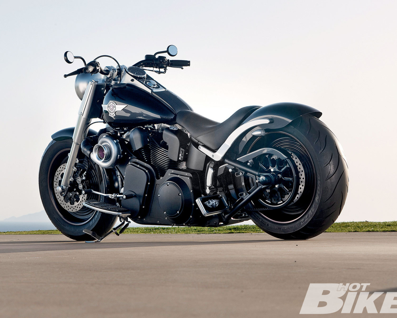 Новый надежный мотоцикл Harley-Davidson Fat Boy