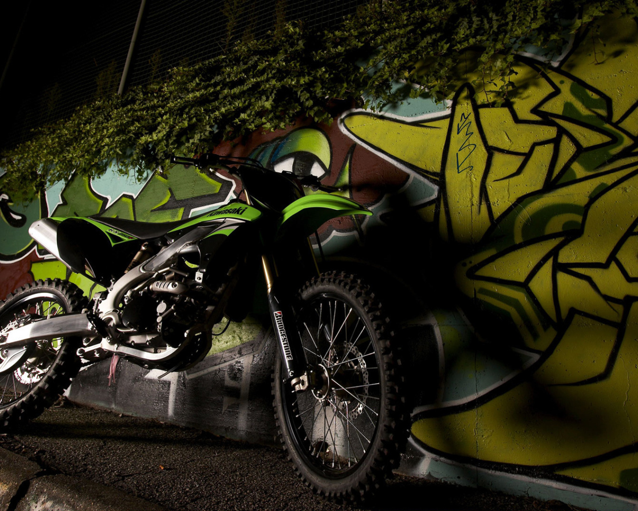 Новый надежный мотоцикл Kawasaki KX 250 F