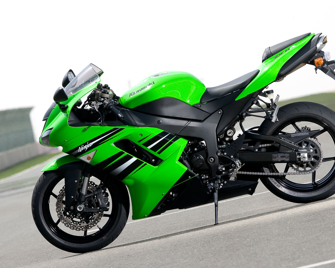 Новый надежный мотоцикл Kawasaki Ninja ZX-6R