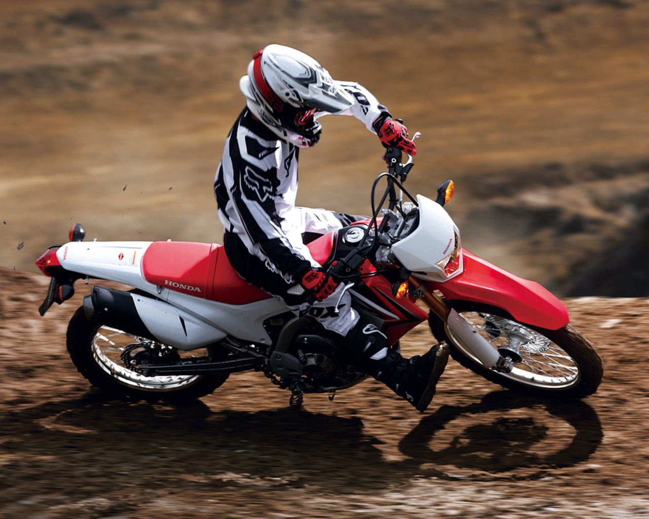 Популярный мотоцикл Honda CRF 250 L
