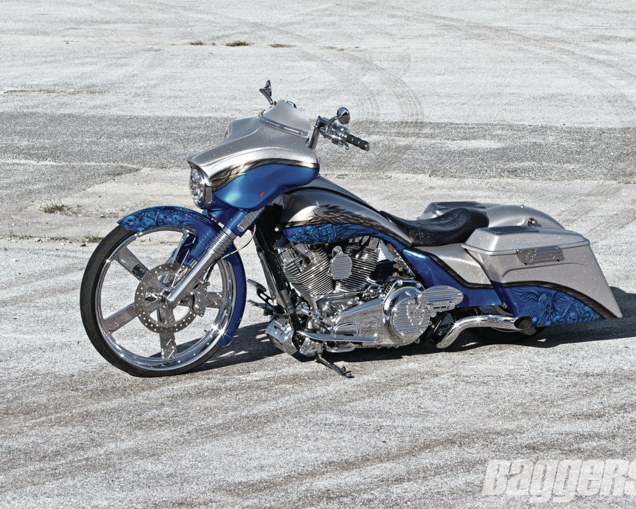Популярный мотоцикл Harley-Davidson Street Glide