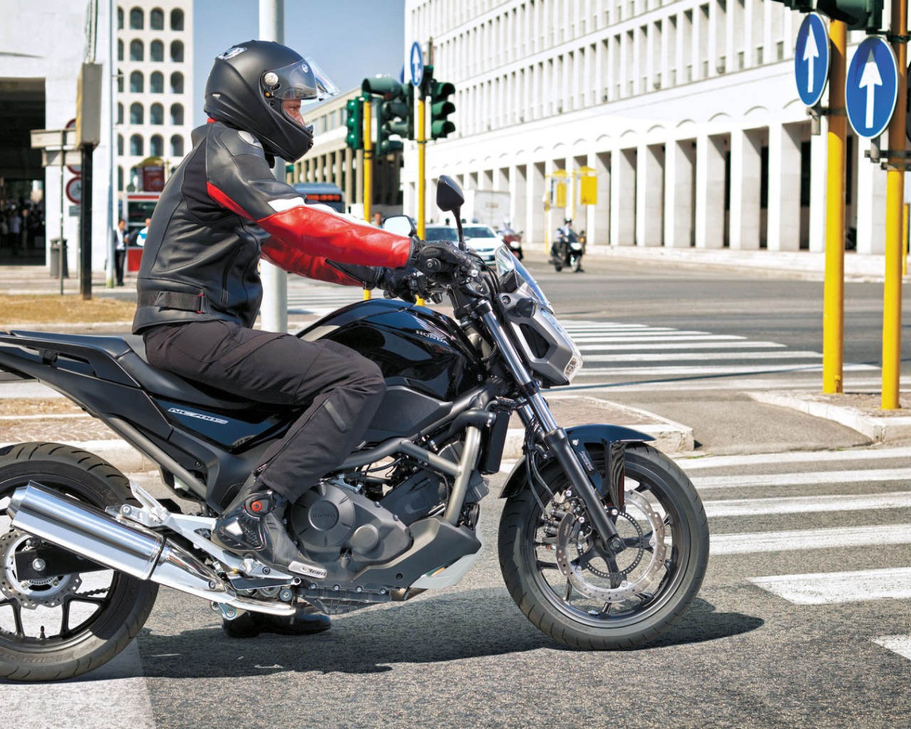 Популярный мотоцикл Honda NC 700 S