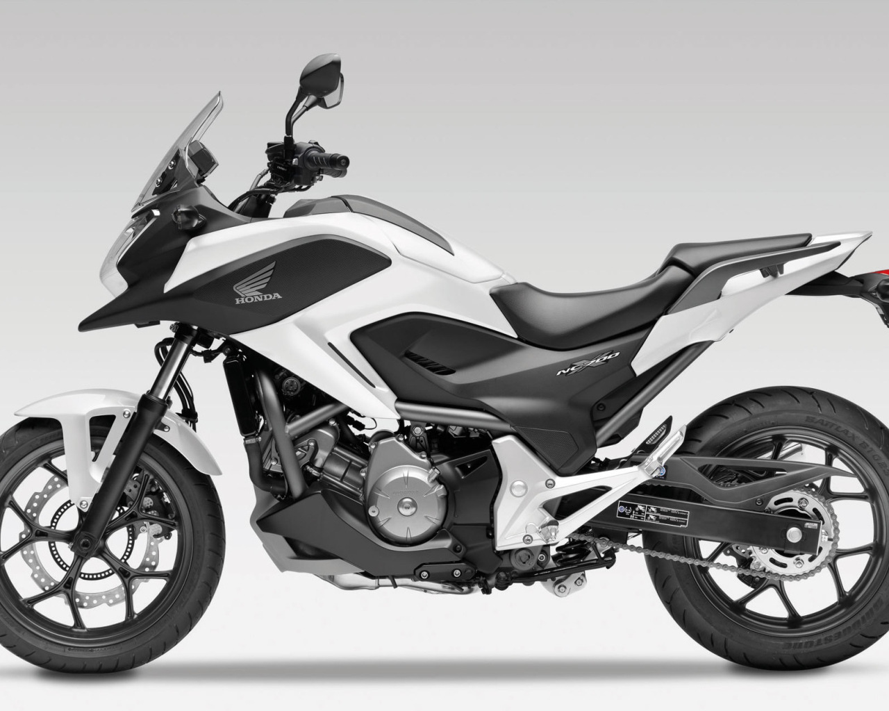 Популярный мотоцикл Honda NC 700 X