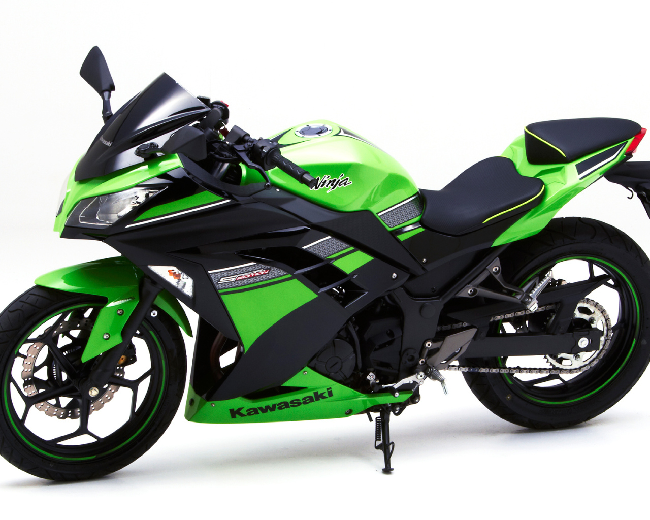 Популярный мотоцикл Kawasaki Ninja 300