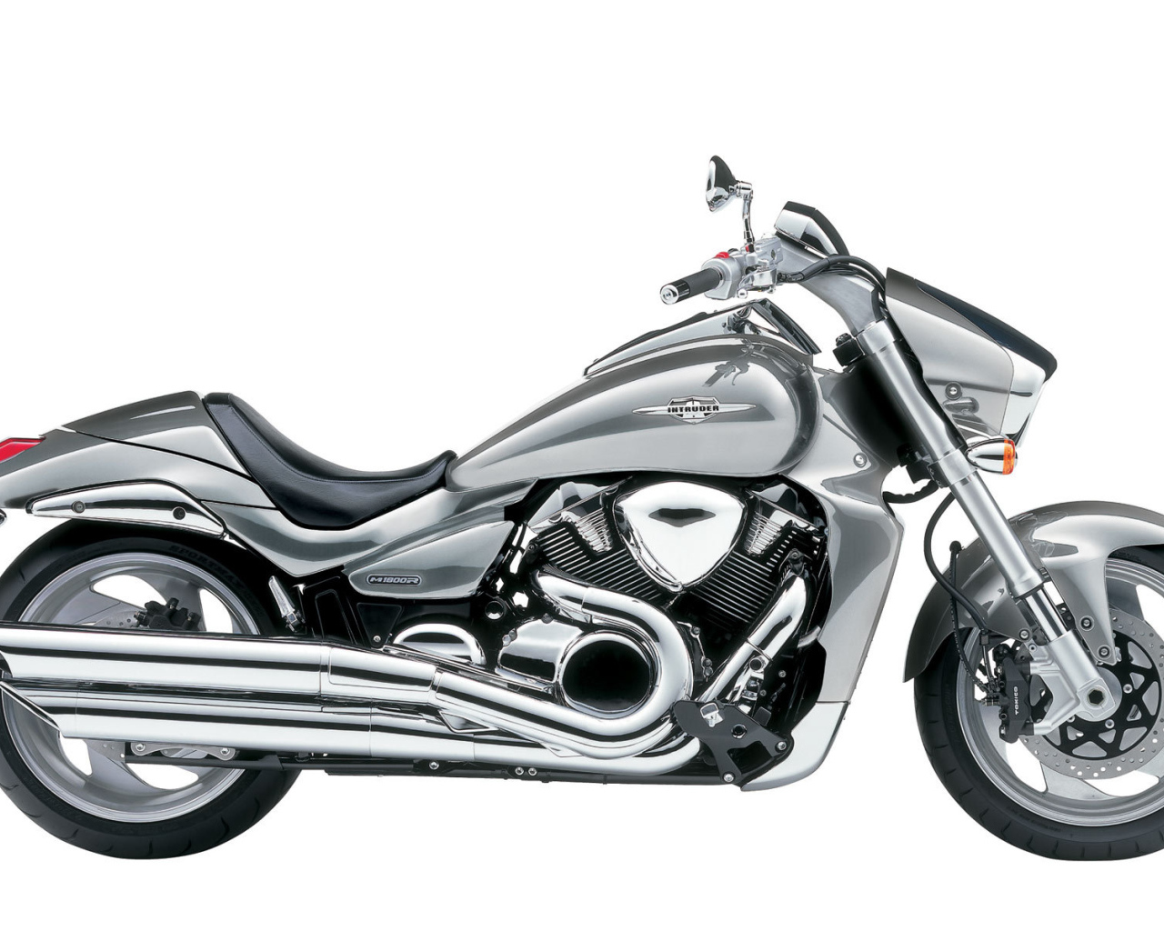 Популярный мотоцикл Suzuki  Intruder M1800 R