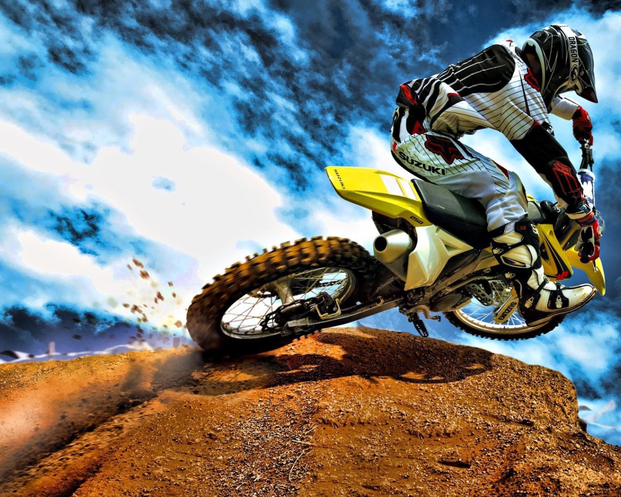 Популярный мотоцикл Suzuki RM-Z 250