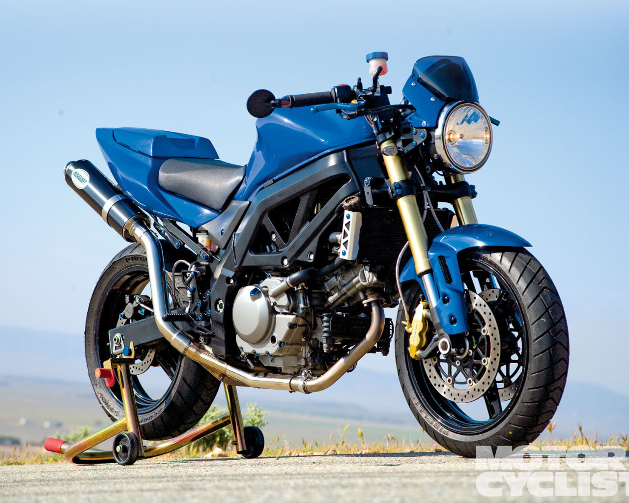 Надежный мотоцикл Suzuki SV 650 S