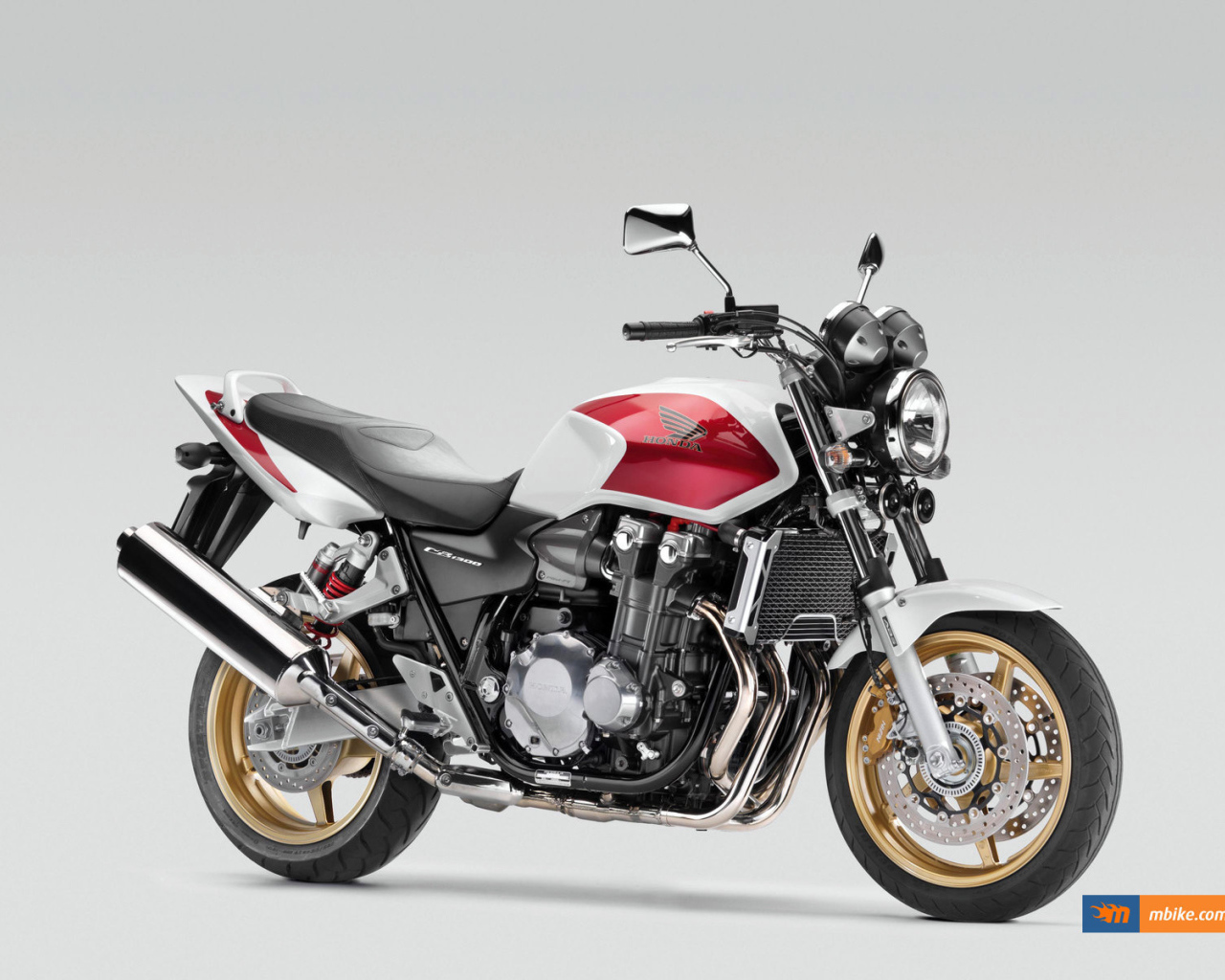 Надежный мотоцикл Suzuki GSF 1250 S