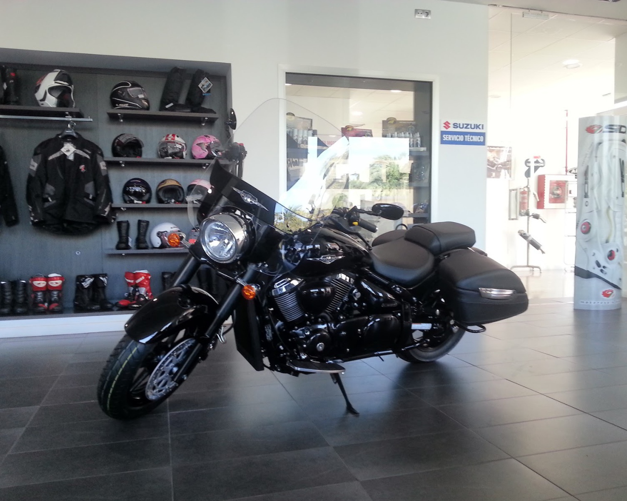 Новый мотоцикл Suzuki Intruder C1500T