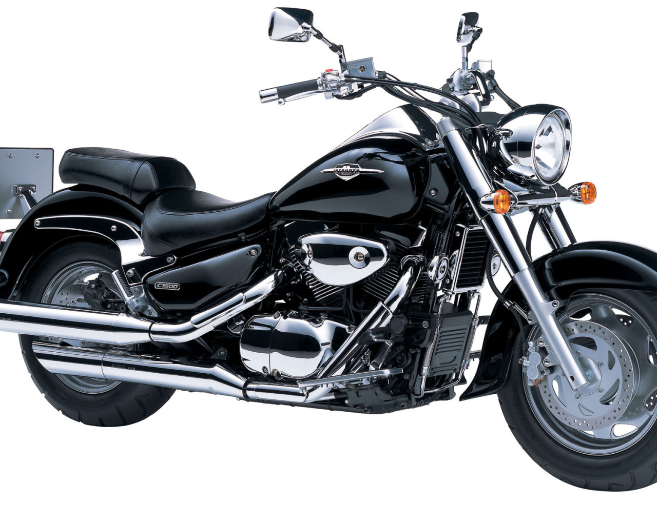 Надежный мотоцикл Suzuki Intruder M1500