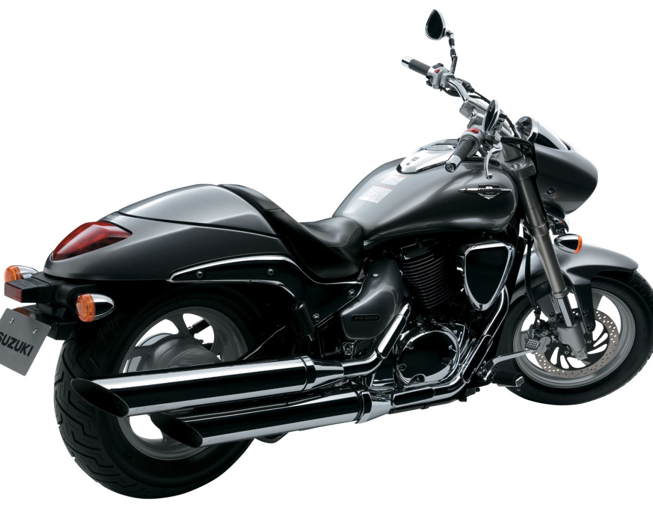 Надежный мотоцикл Suzuki Intruder M800
