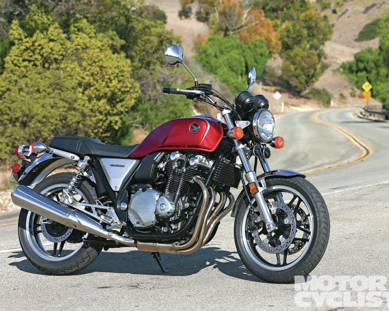 Надежный мотоцикл Honda CB 1100