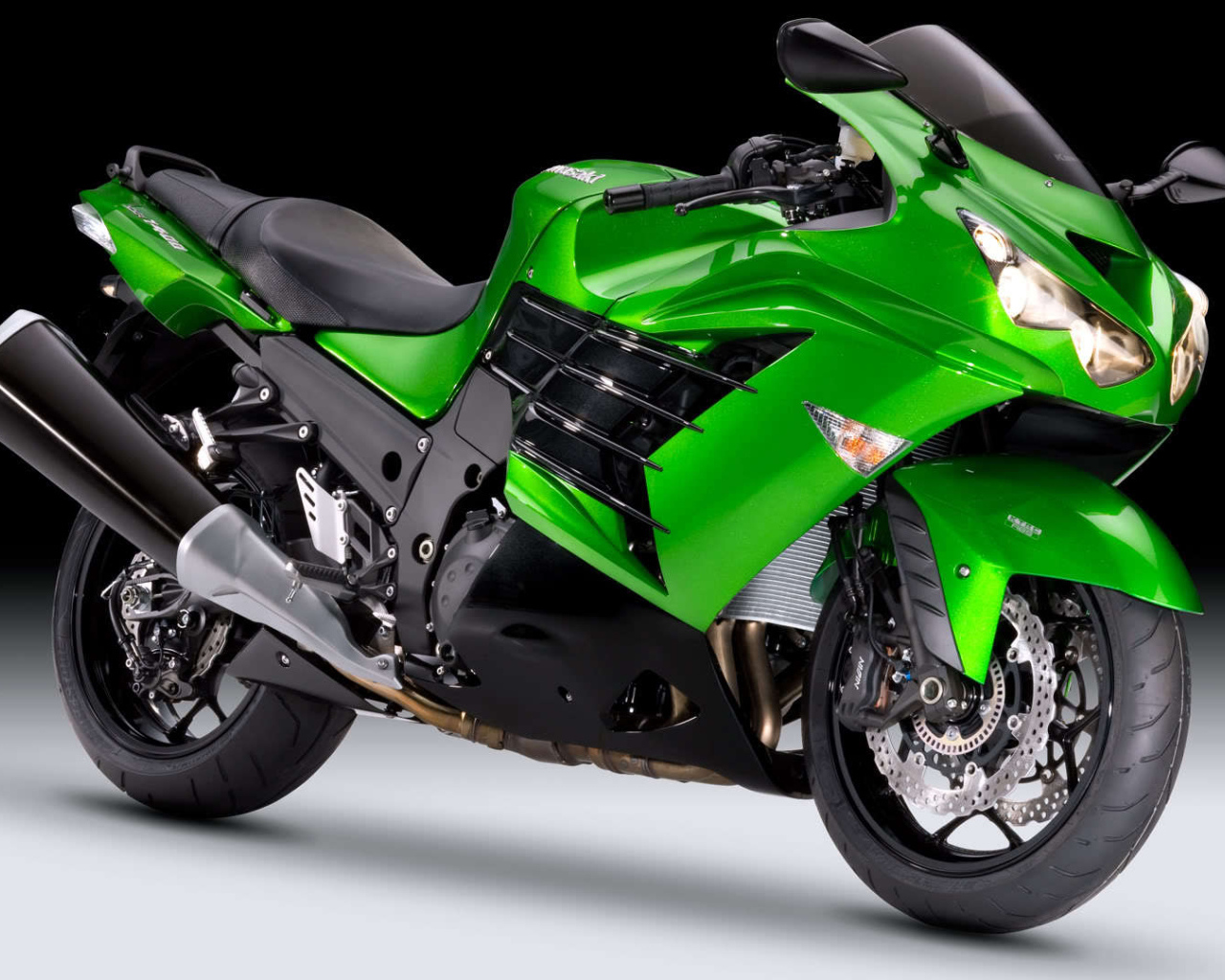 Надежный мотоцикл Kawasaki ZZR 1400