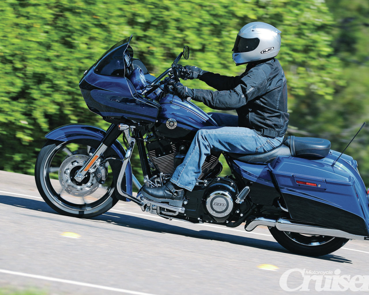 Тест-драйв мотоцикла Harley-Davidson CVO Road Glide Custom