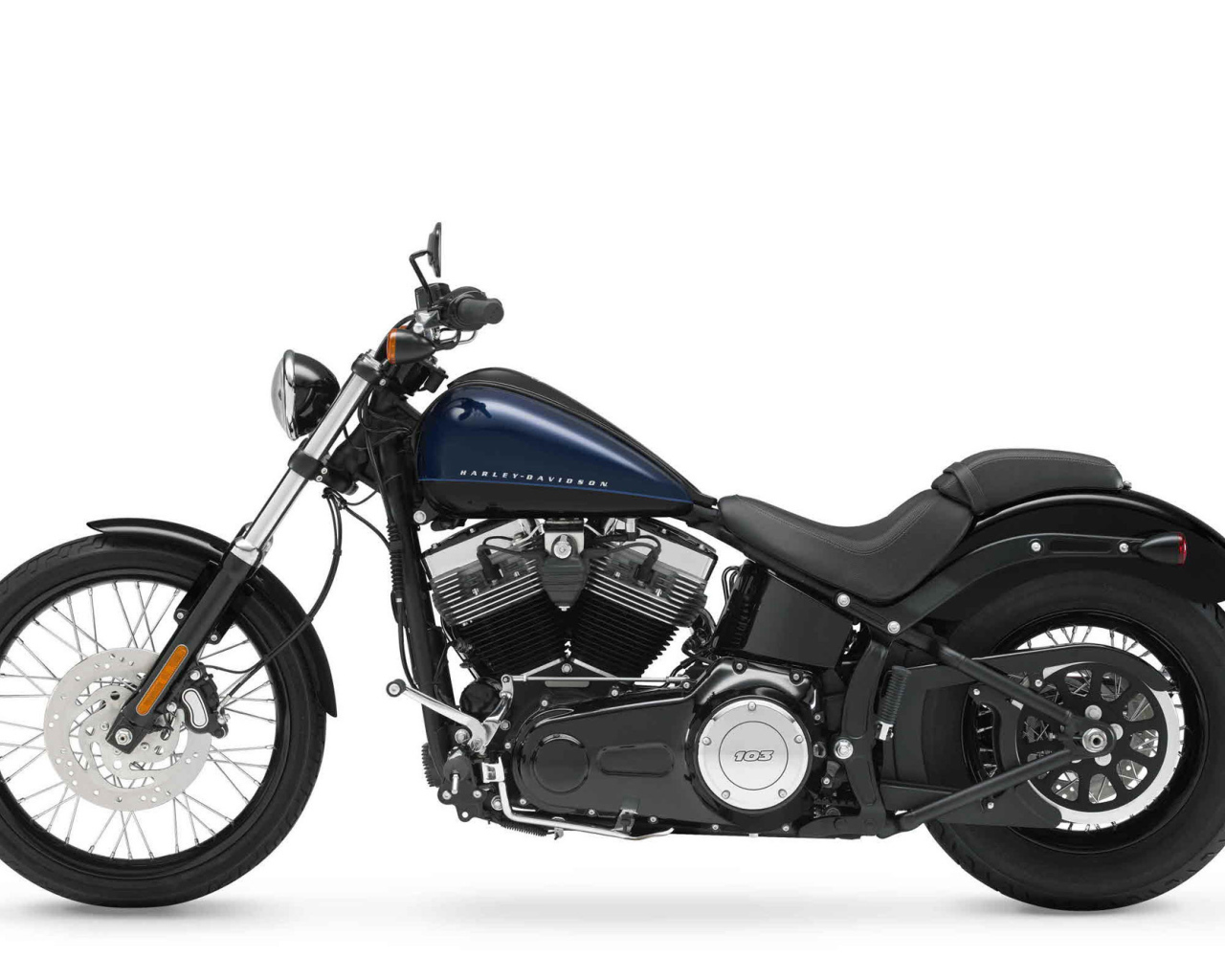 Тест-драйв мотоцикла Harley-Davidson Softail Blackline