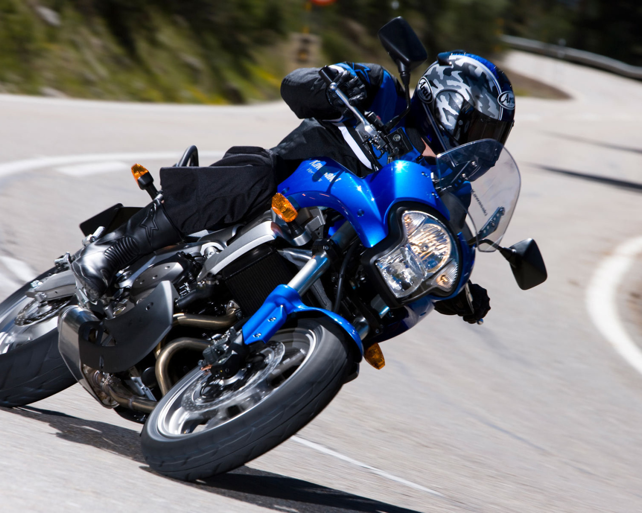 Тест-драйв мотоцикла Kawasaki Versys