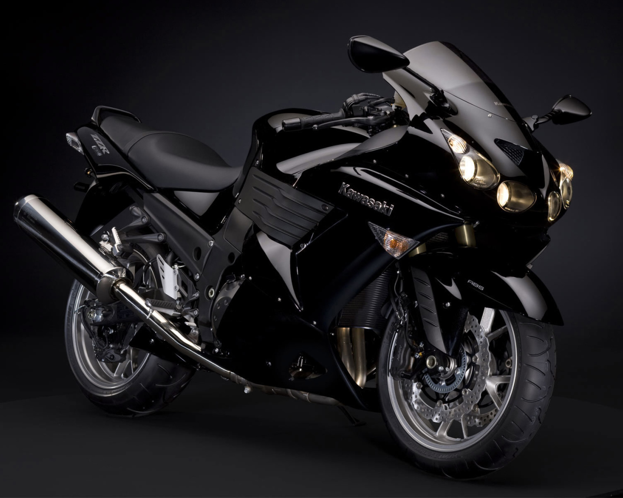 Тест-драйв мотоцикла Kawasaki ZZR 1400