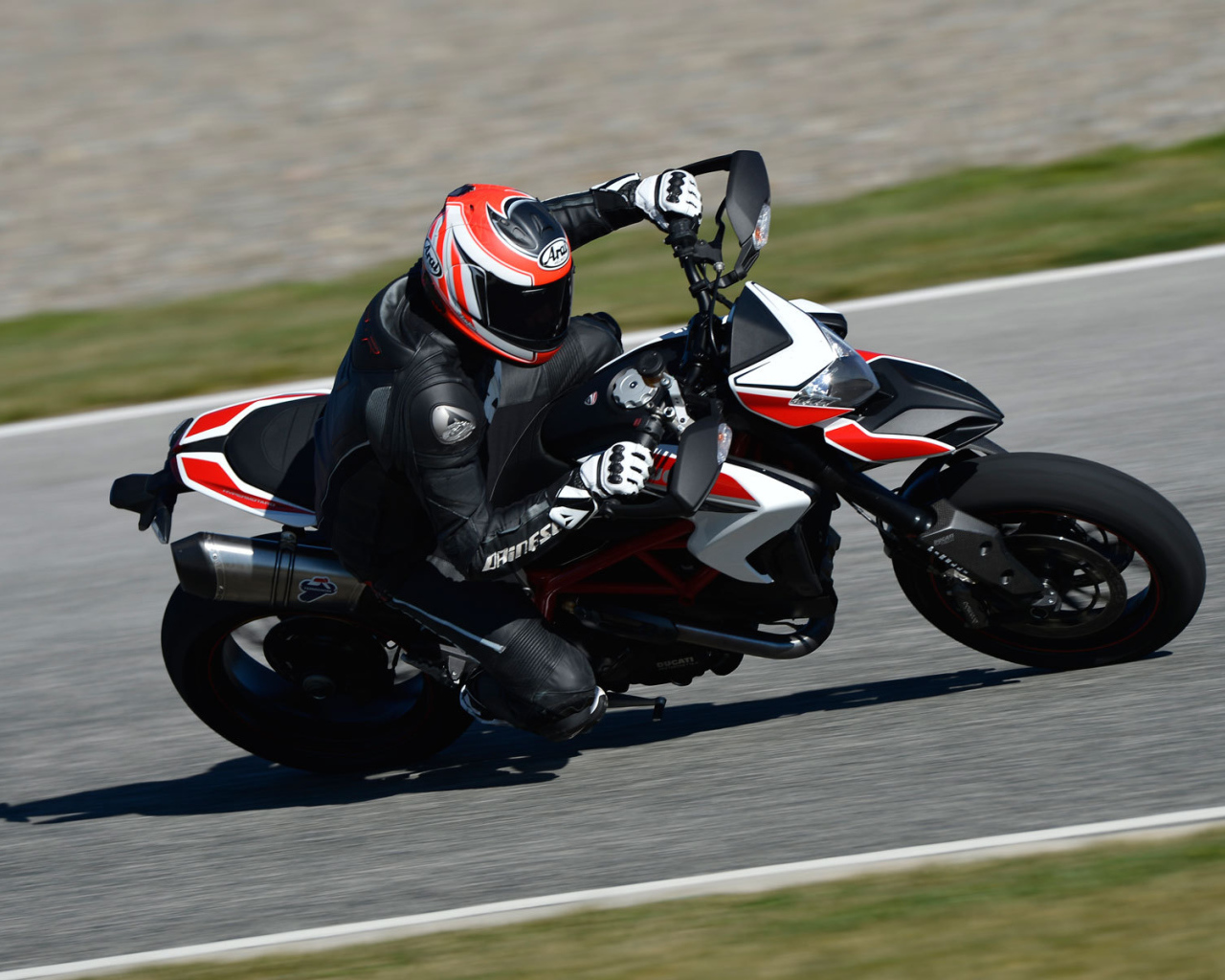 Тест-драйв мотоцикла Ducati Hypermotard SP