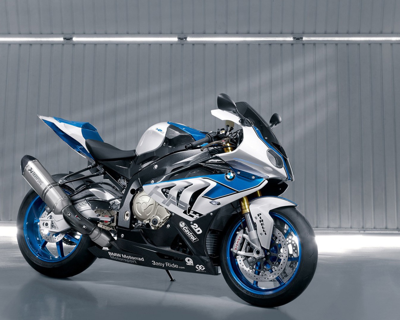 Мотоцикл BMW HP4