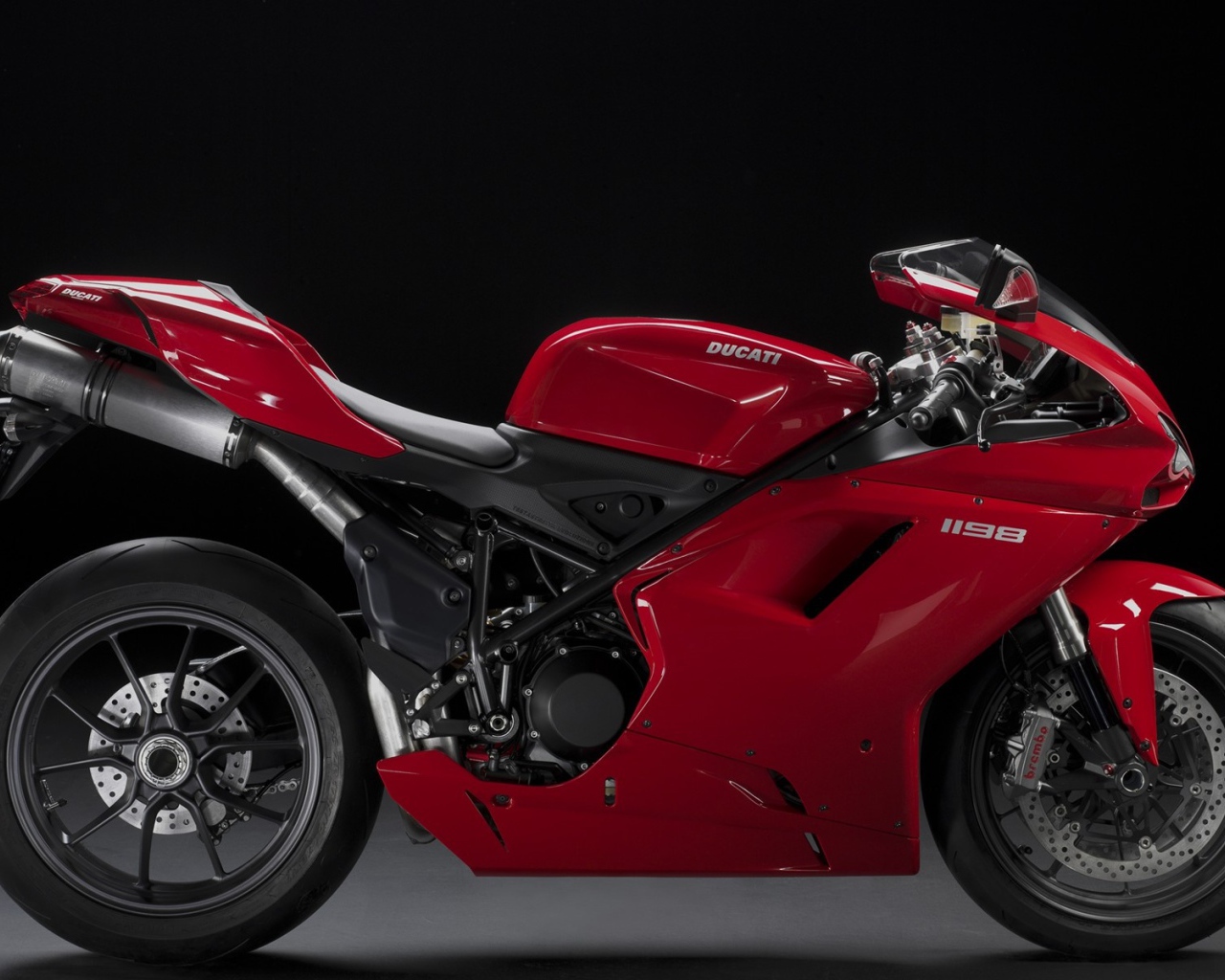 Супер мотоцикл Ducati 1198