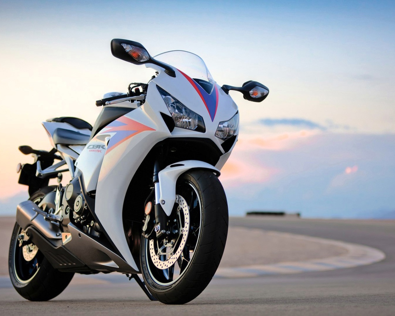 Мотоцикл Honda cbr 1000rr