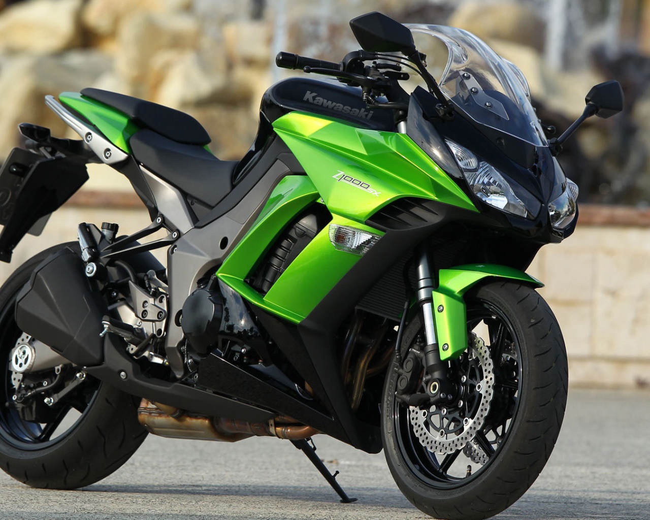 Зеленый Kawasaki z1000sx
