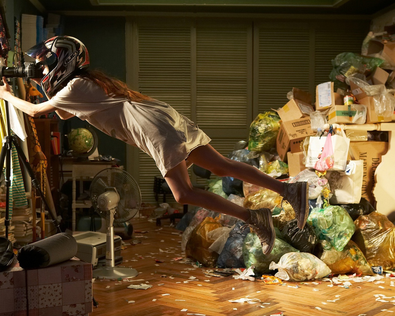 Летающая девушка