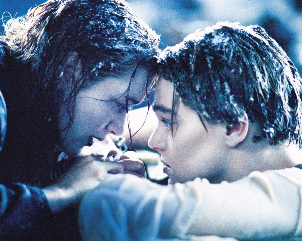 Расставание героев фильма Титаник