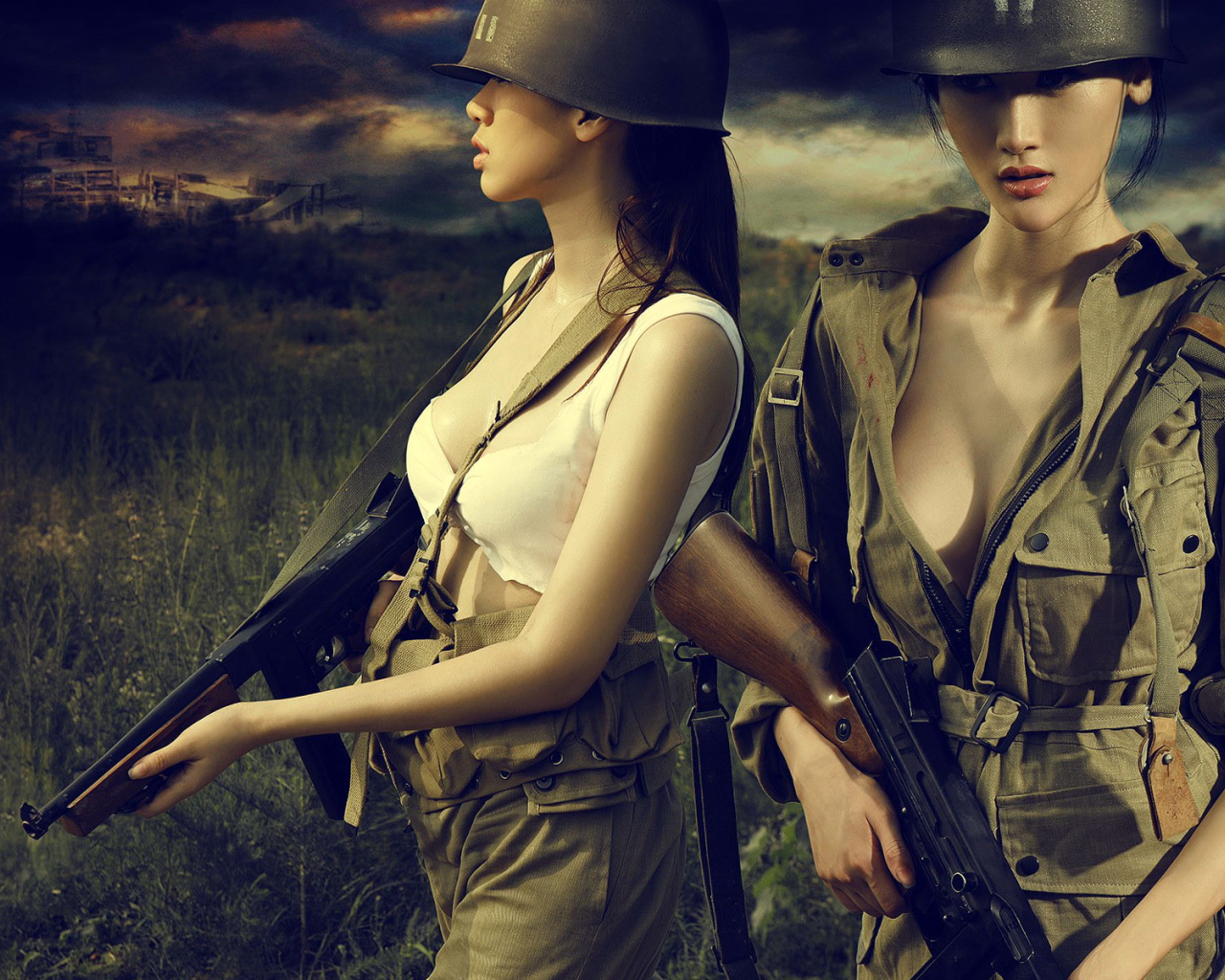 Азиатки в военной форме