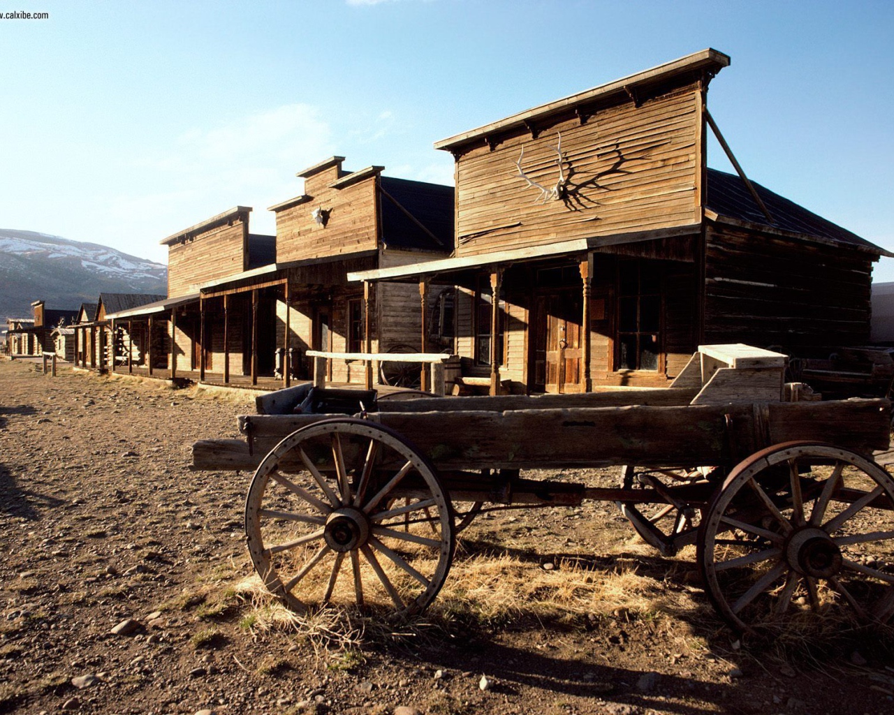 Деревня из вестерна