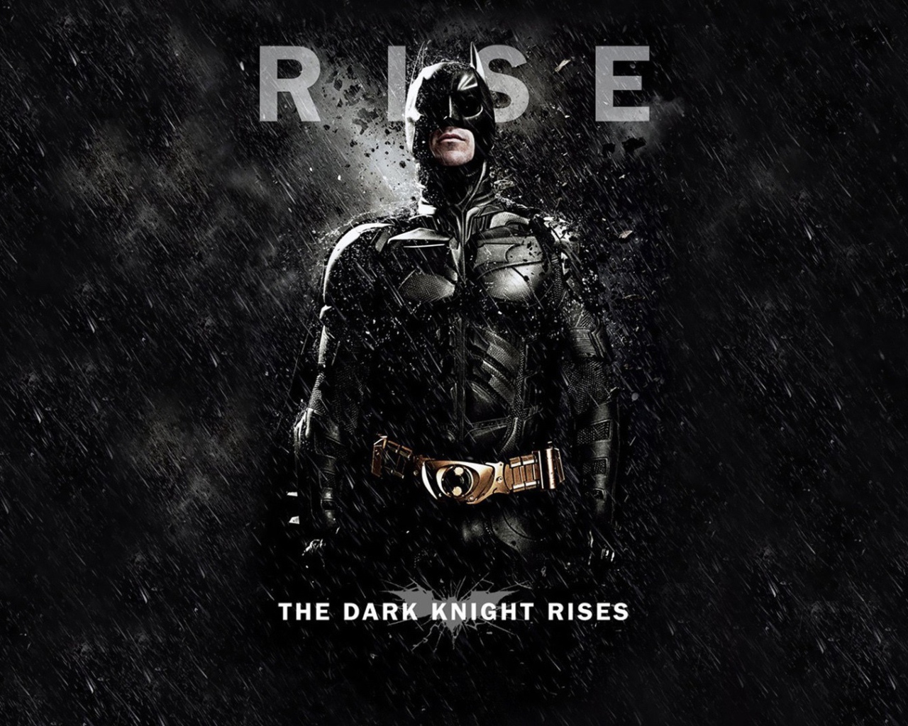 Черный Бэтмен под дождем