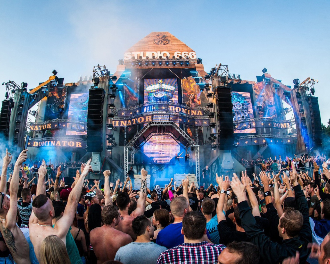 Концерт музыкальной группы