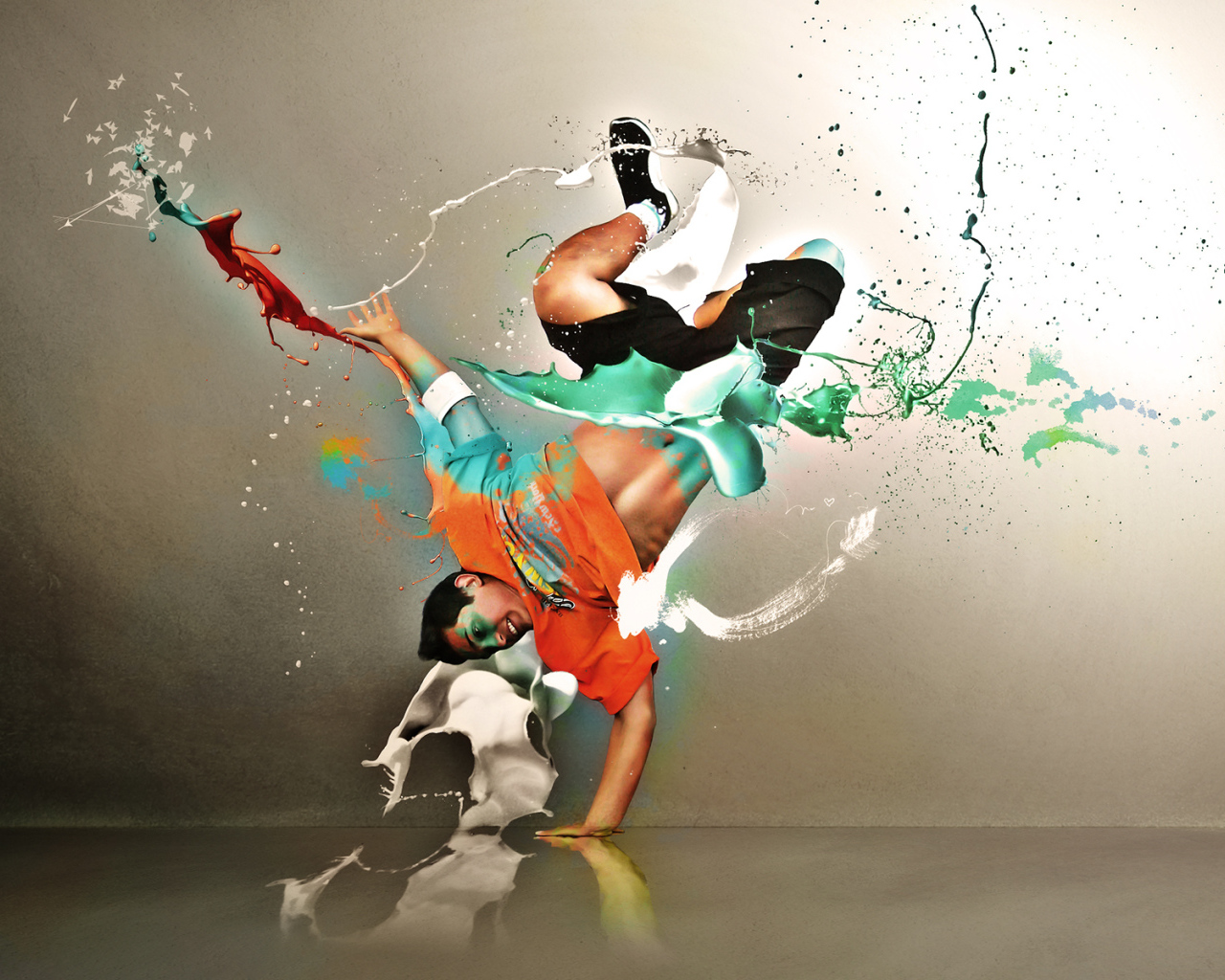 Танцор с красками