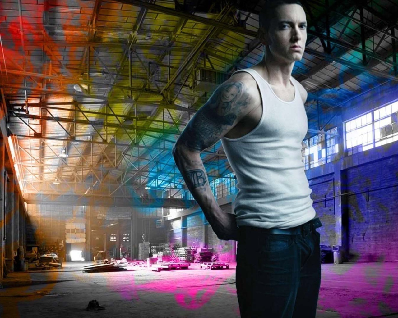 Eminem на заброшенном складе