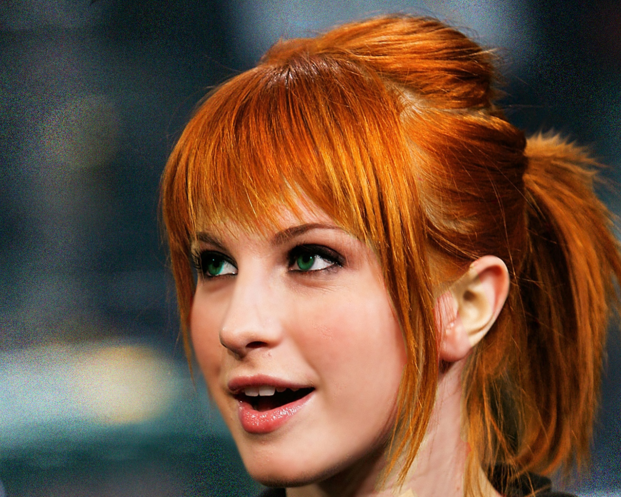 Певица Хэйли