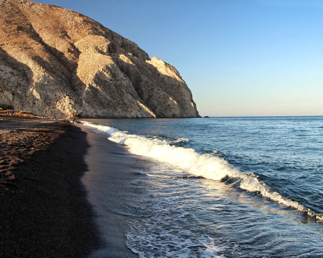 Красивое фото черного пляжа