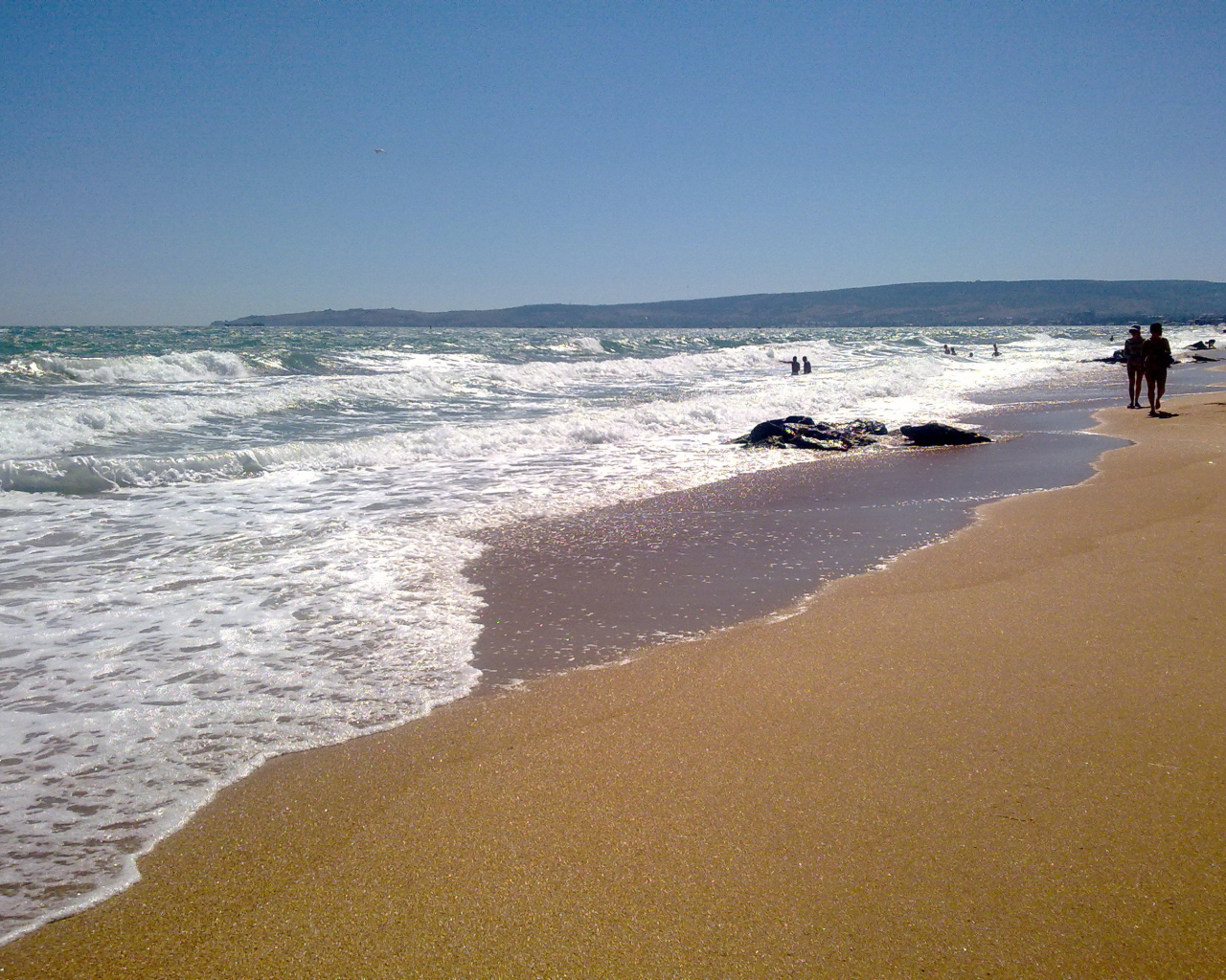 Золотой пляж в Феодосии