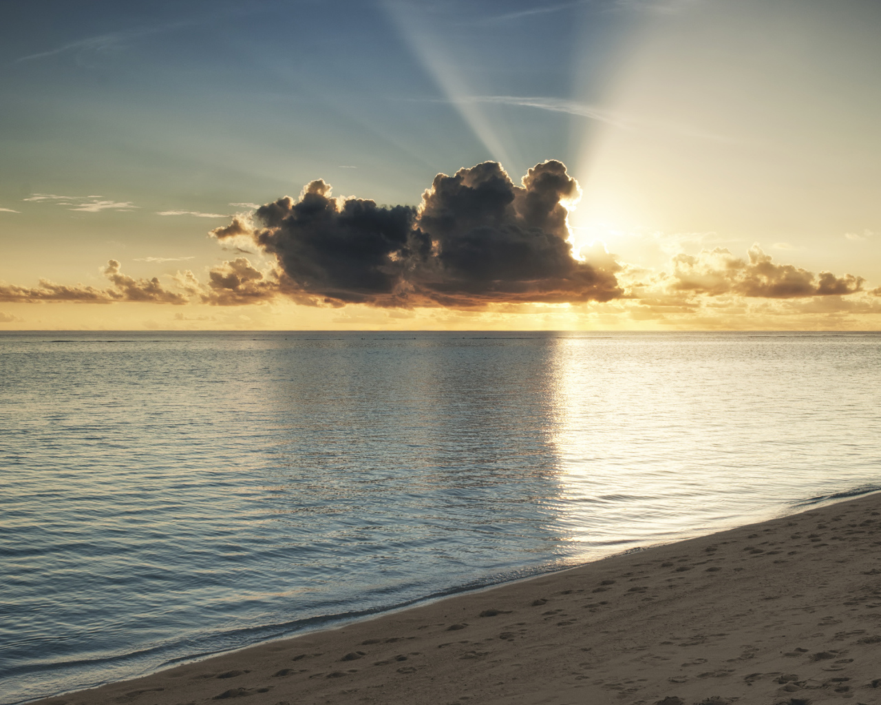 Закат на Мальдивах