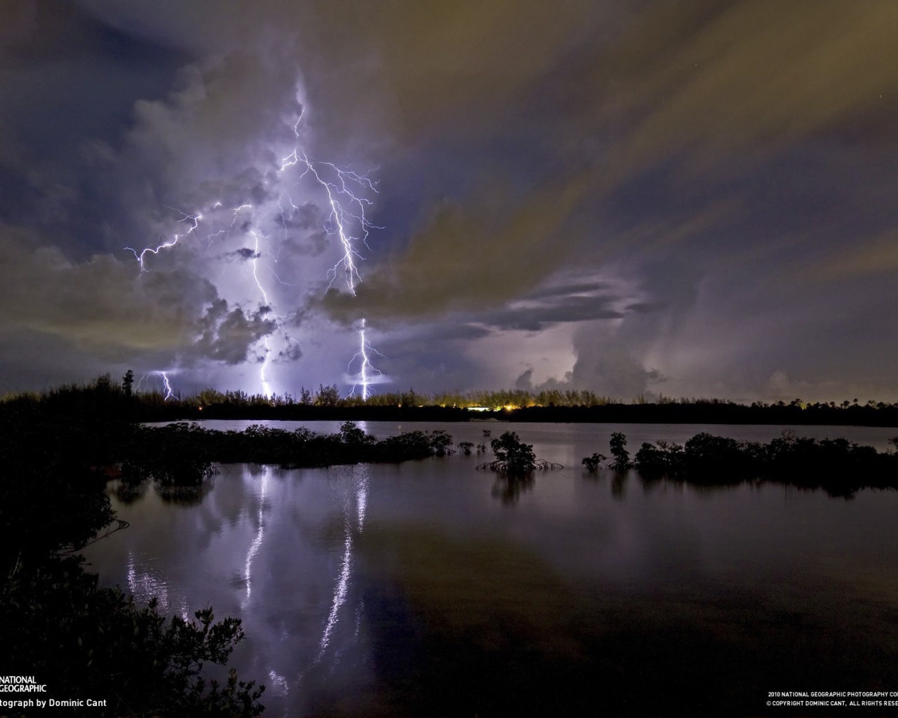 Гроза на Багамских островах