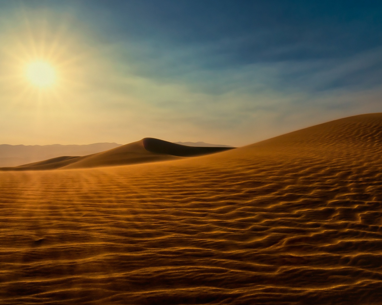 Закат над дюнами в долине смерти