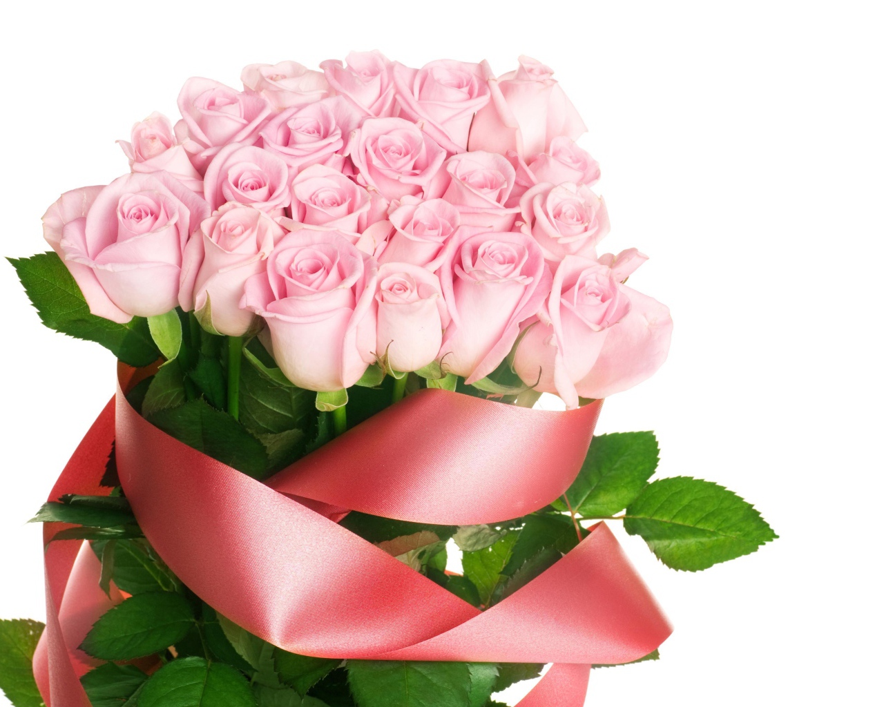 Букет роз перевязанные лентой