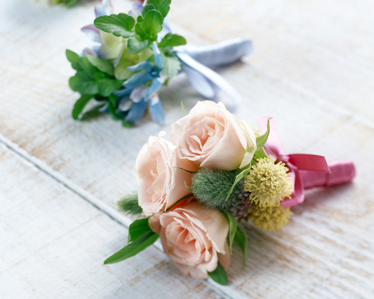 Декоративные букеты цветков