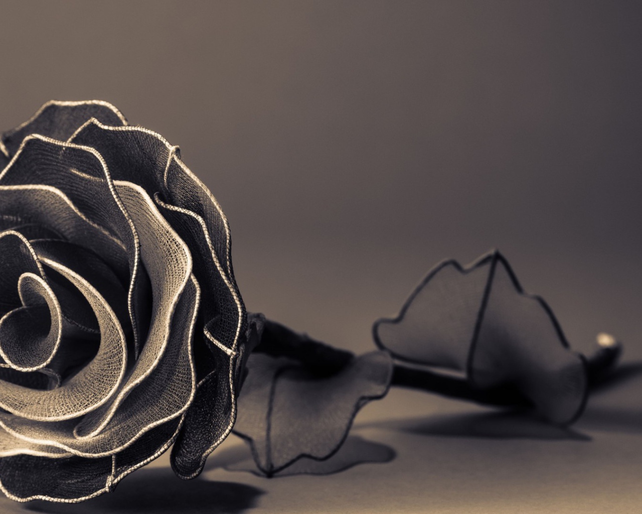 Роза из фатина