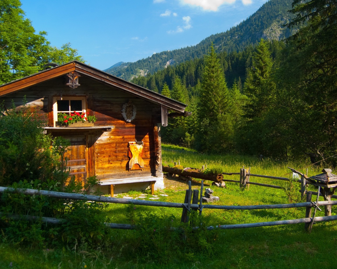 Деревенский дом в горах