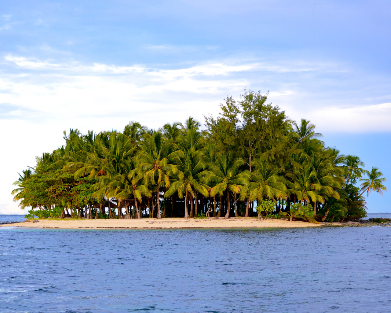 Остров из песка