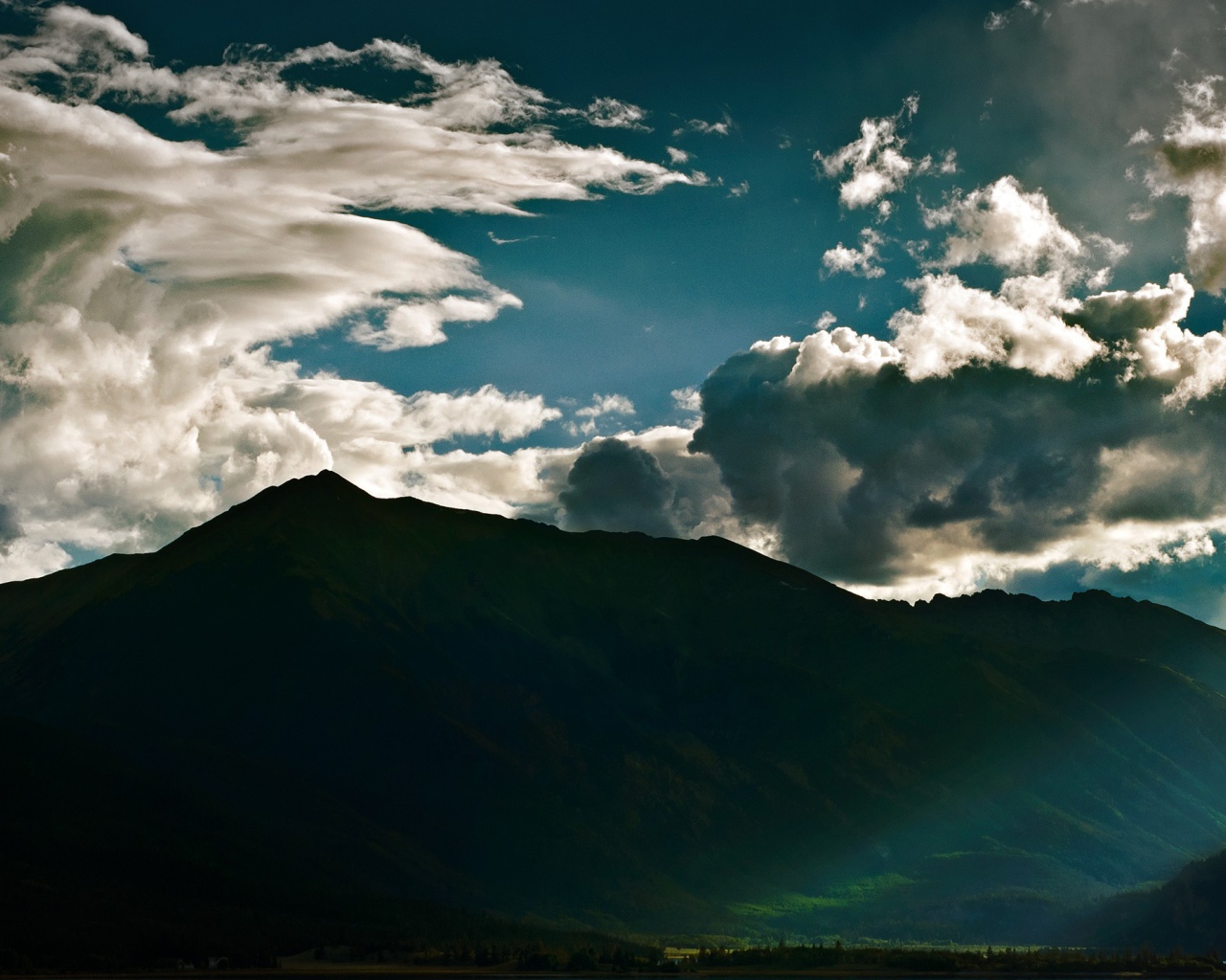 Облака над горами