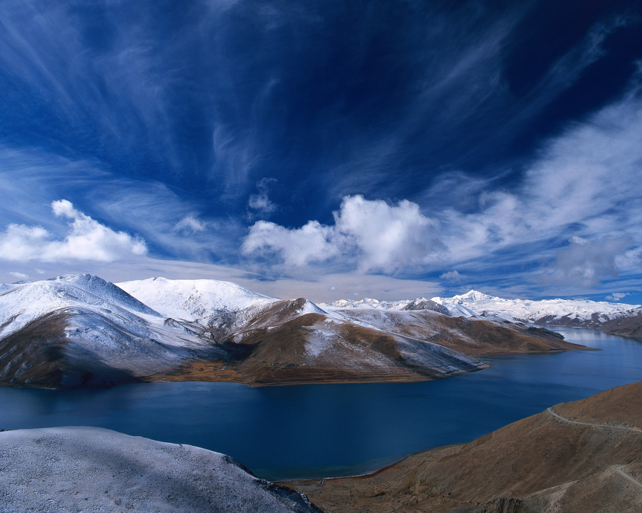 Облака над белыми горами
